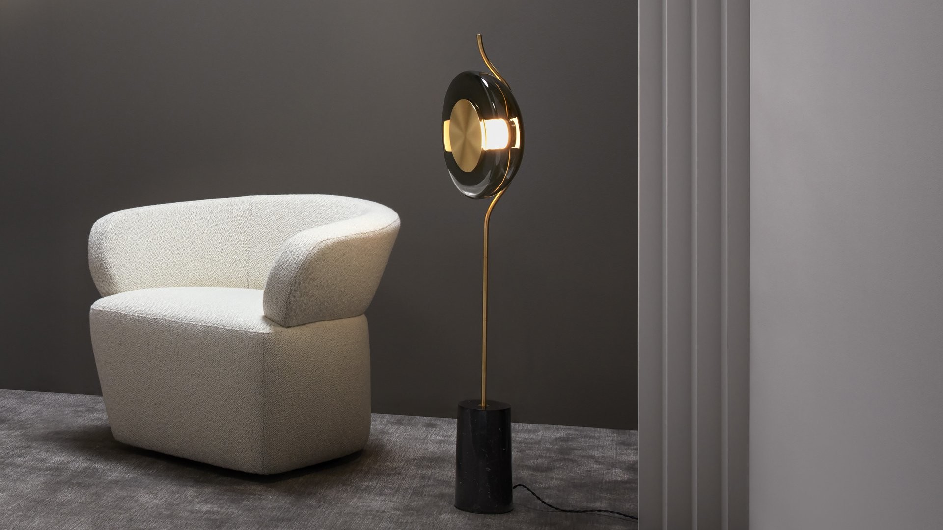 New Designed Cafe Project High Metal Marble Base Reading Room Floor Lamp