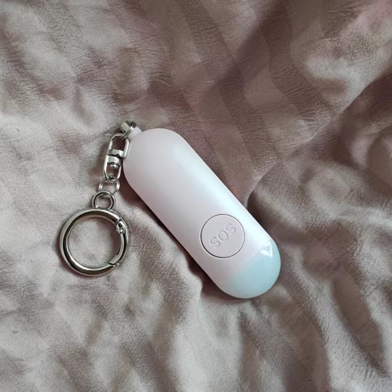 140db Emergency Self Defense Alarm Keychain Safety Defence Key Chain Led Security Personal Alarm Keychain For Women