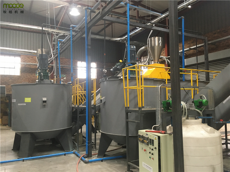 PET Cola Bottle Recycling Plastic Machinery 6000kg/H Bottle Conveyor Belt