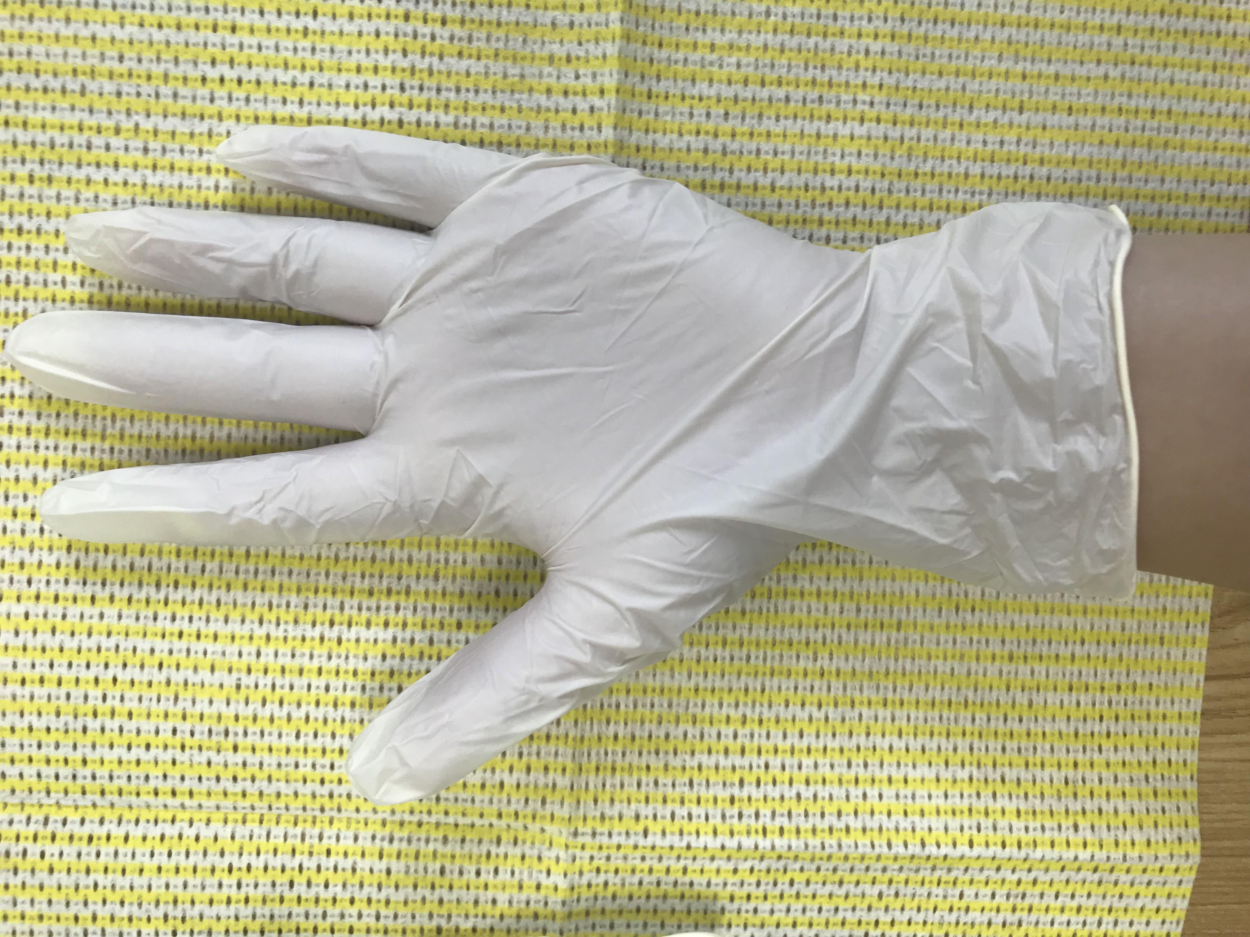 Disposable Powder Free Vinyl Gloves Stretch Creamy Color Vinyl Gloves