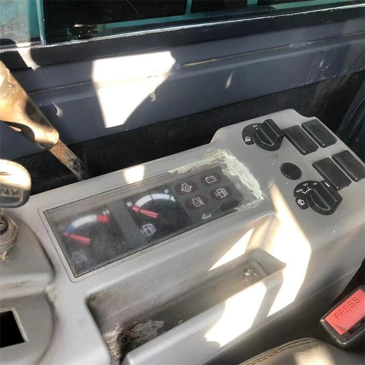 Active SK60-8 Used Excavator Kobelco Machinery Digger with 1000 Working Hours in 2020