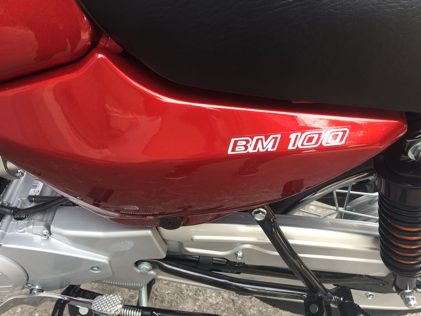 India BAJAJ BOXER Motorcycle 100CC Red