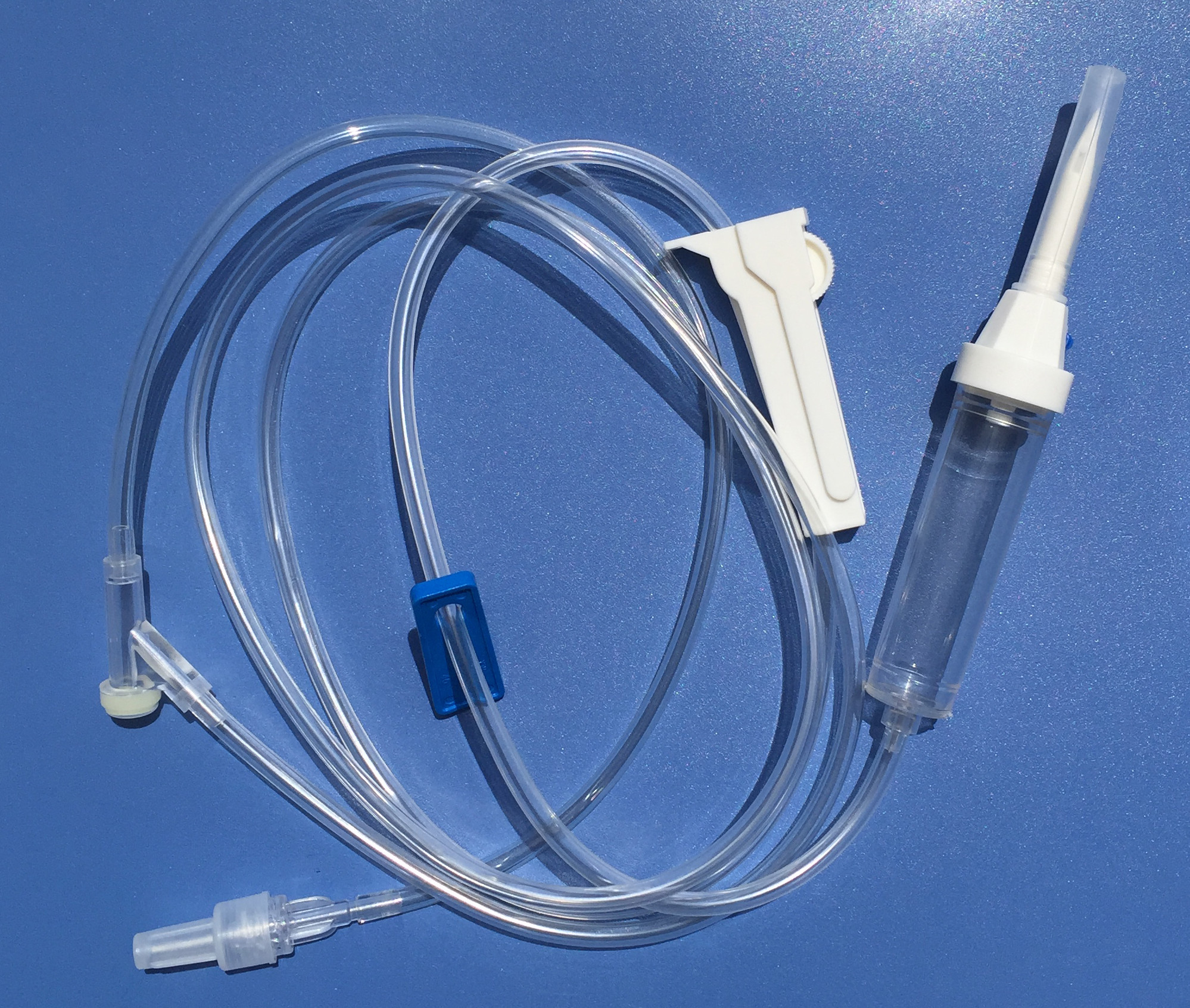 EO Sterilization 10G-34G Needle Gauge Gravity Transfusion Set IV Infusion Set With 5um Filter
