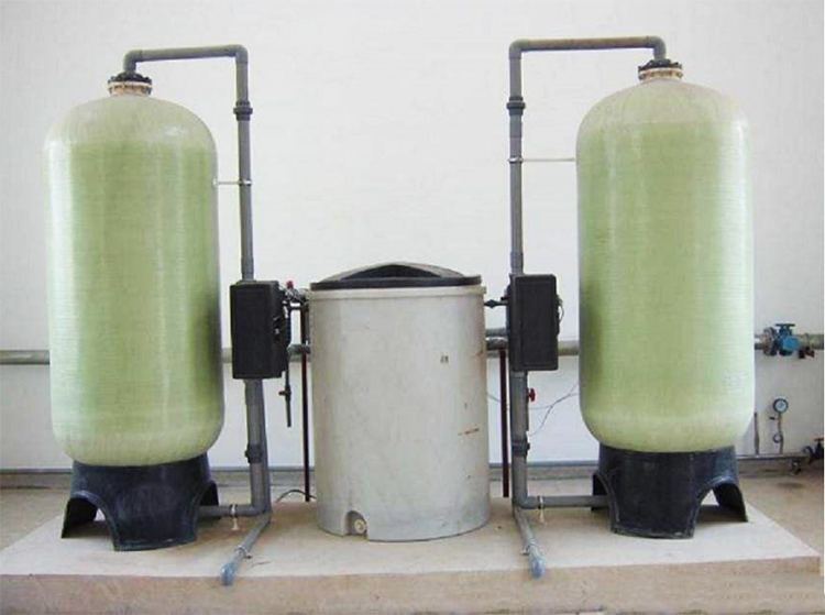 1TPH Commercial Water Softener System DOW Membrane With Iron Filter