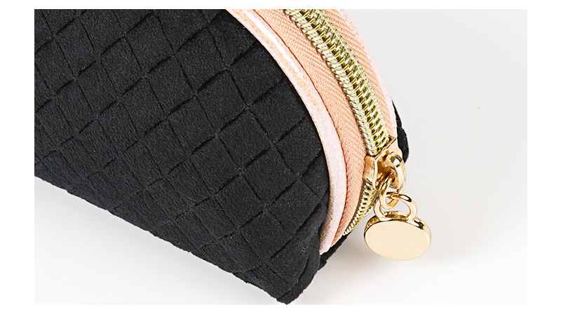 Portable Single Layer Cosmetic Storage Bag With Zipper