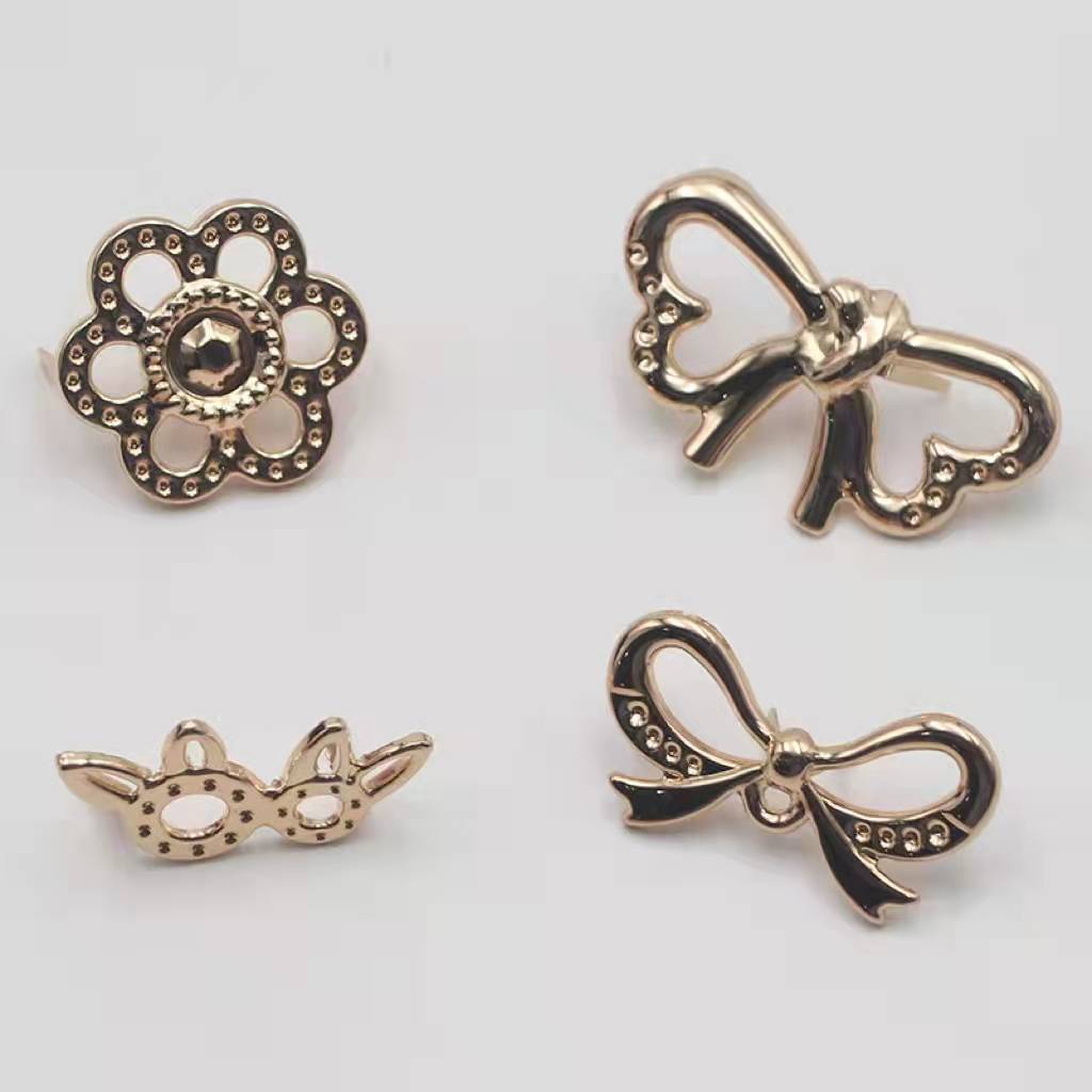 ODM Handbag Metal Tags Durable Embossed Brass Antirust Bow Knot Shape Purse Label