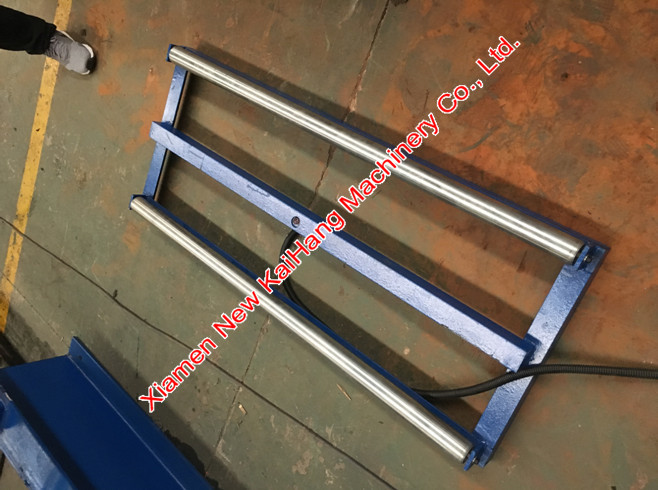 Big Capacity Hydraulic Un Coiler , Coil Car / Cart Tapered Wedge Design