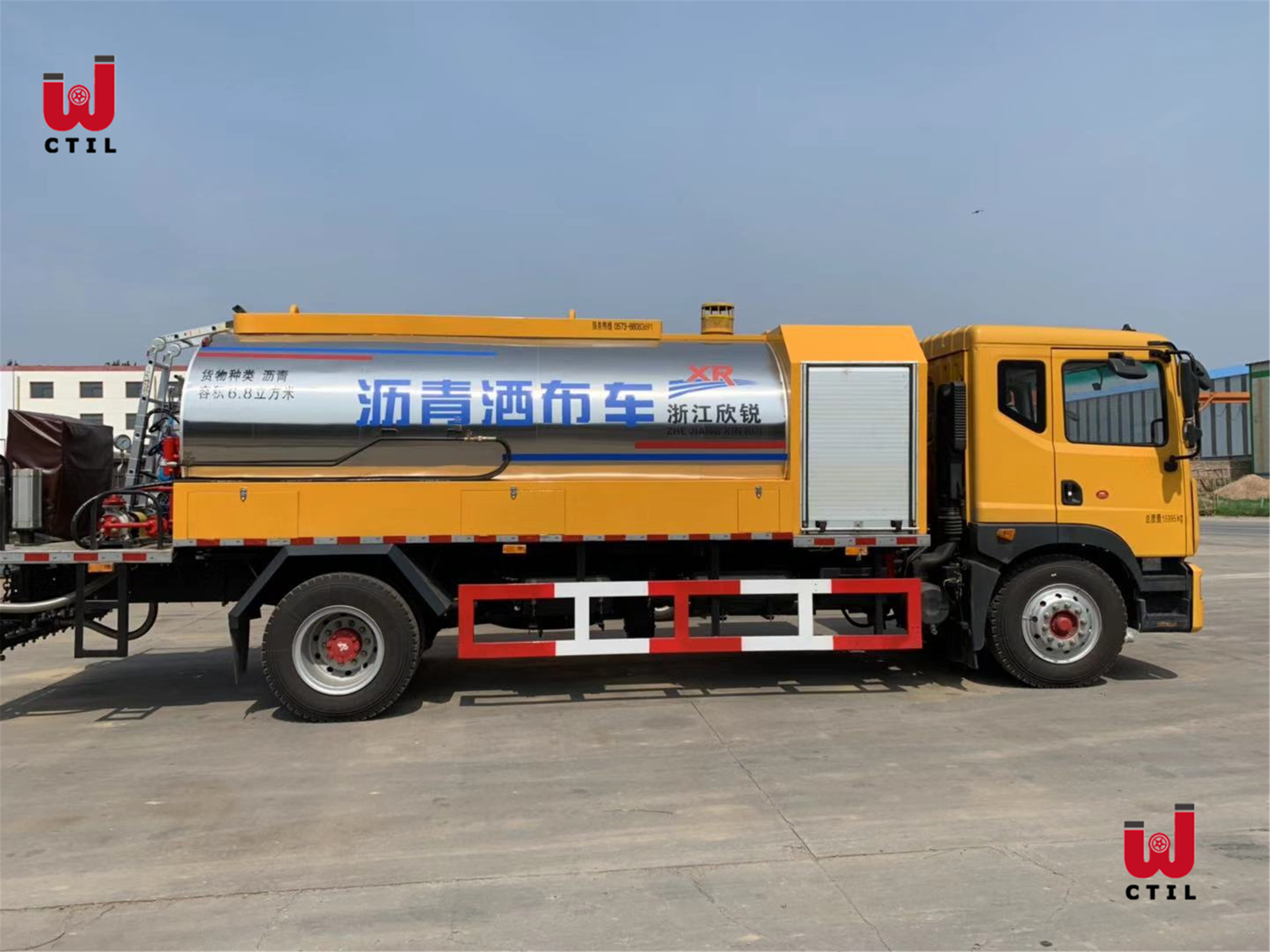 Euro 3 Asphalt Distributor Truck 10t Asphalt Sprayer Truck