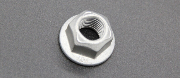 Hexagon M16 Flanged Prevailing Torque Lock Nut Din 6927 Class 8 Resist Loosening