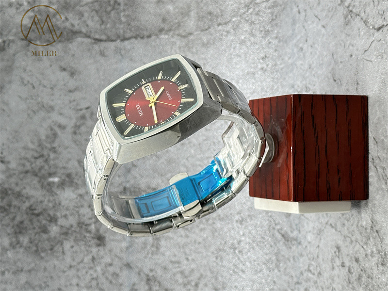 Business Quartz Design Wrist Classic Waterproof Watch for Men and Women