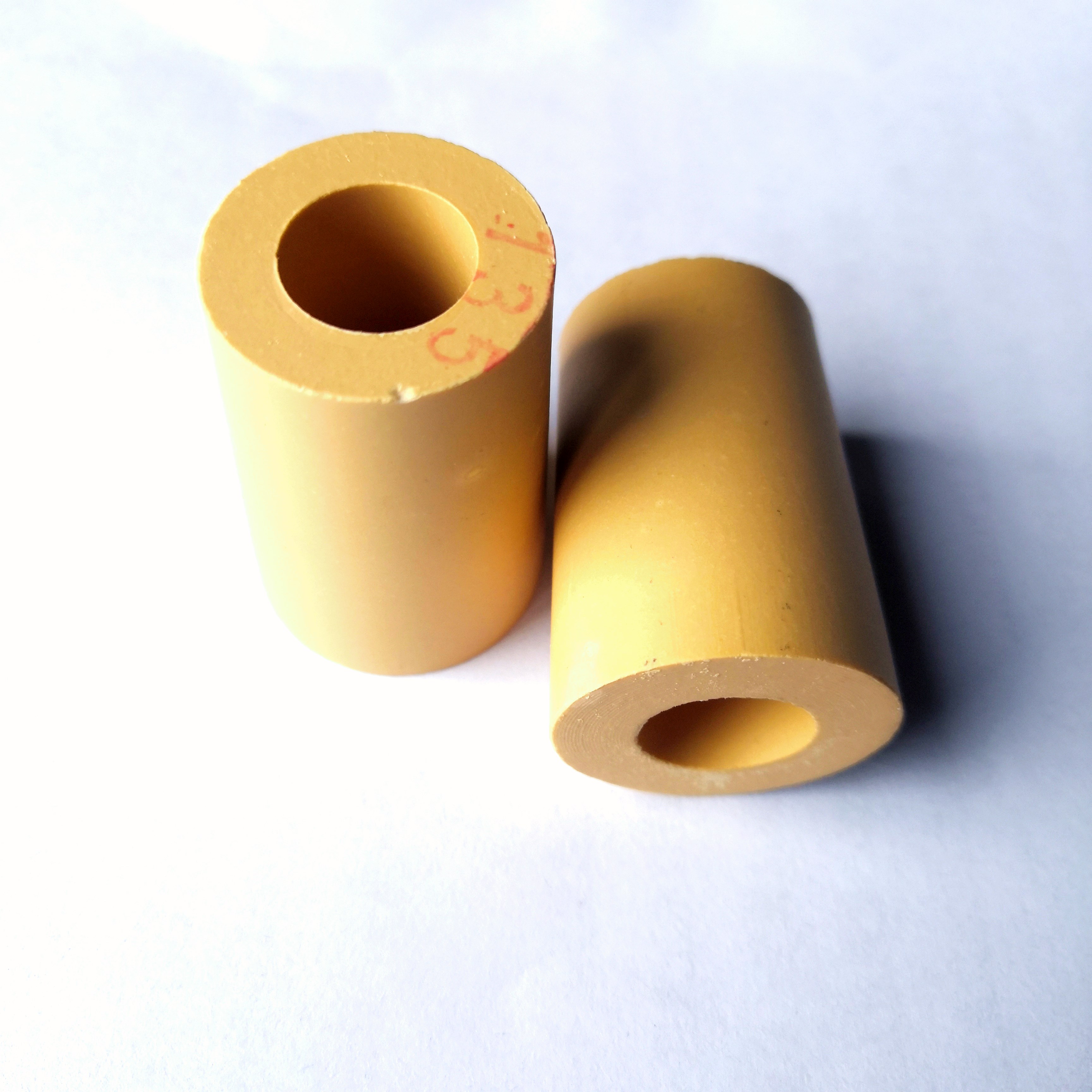 Zirconia ZrO2 Nozzle for Steel Making Industry CaO Content % Sample Provided