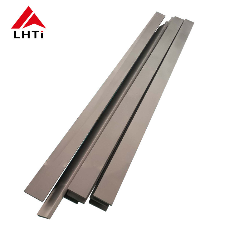 Excellent ASTM B265 Silver Titanium Alloy Plate Titanium Sheet 25000 PSI Yield Strength 0.5-6mm