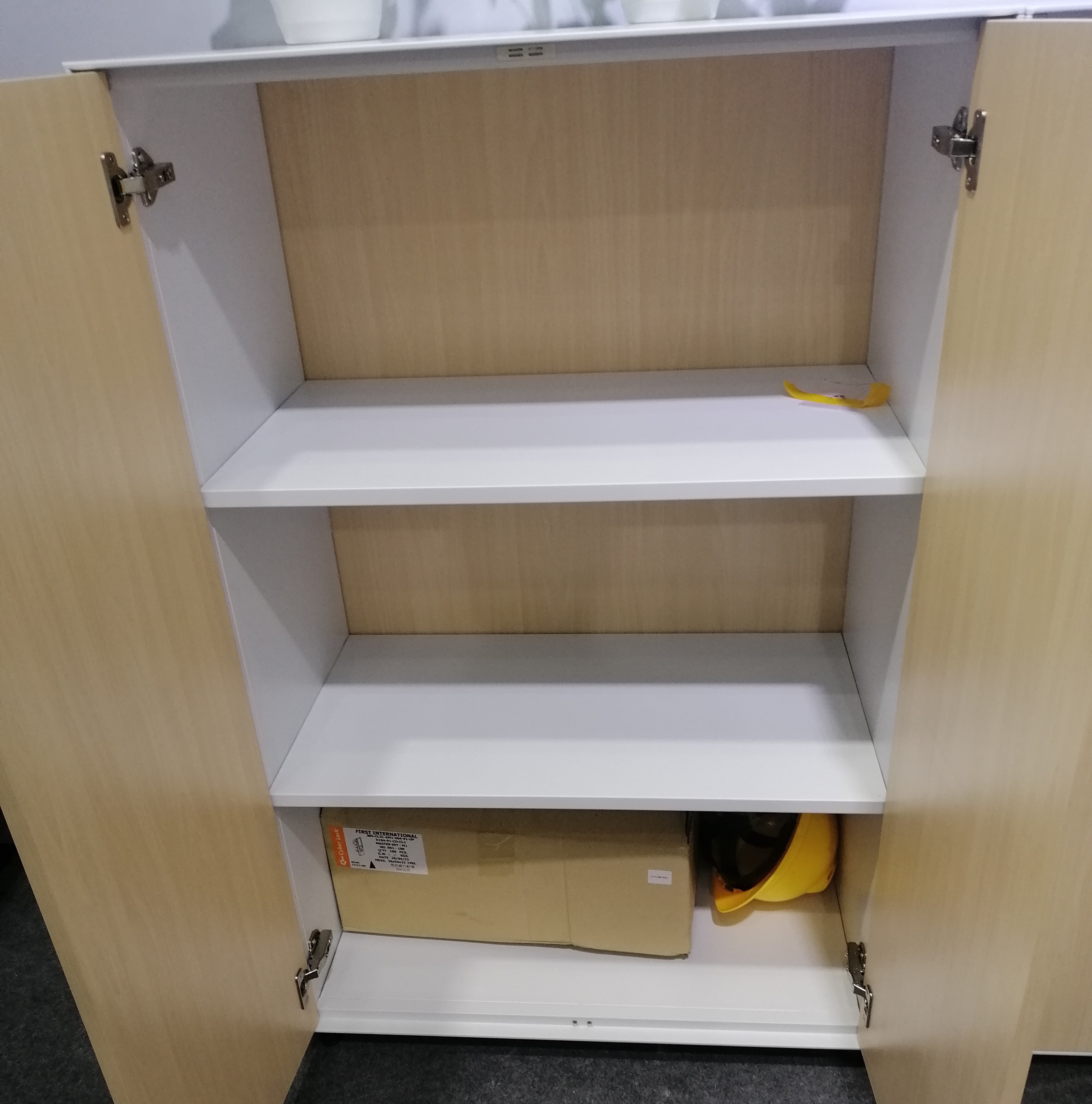 Slim Edge 5mm Swing Door Cabinet Double Layers Plate Steel Office Cabinet