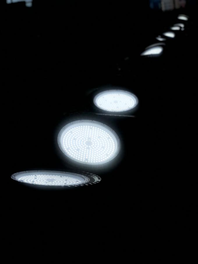 Waterproof 100V - 277V UFO High Bay LED Warehouse Use Industrial Fixture Round Lamp