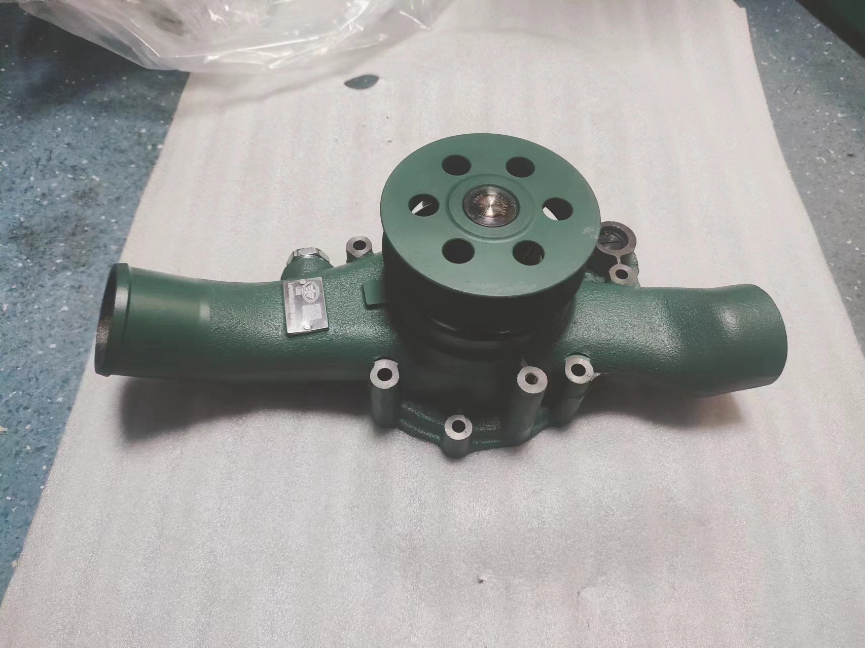 F3000 Water Pump Assembly for FAW Jiefang Diesel Engine 1307010A36D 1307010-36D