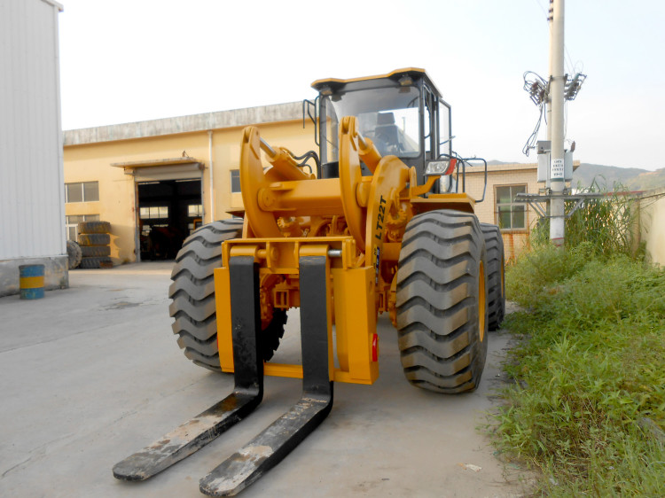 Flameproof 22 Ton Outside Forklift Front End Loader With Steel Coil Fork
