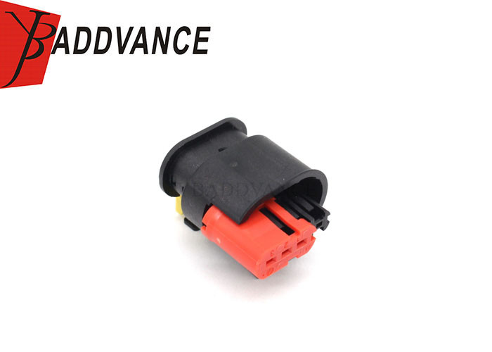 284426-1 TE AMP MCP Connector System PBT GF30 3 Pin Female Injection Connector