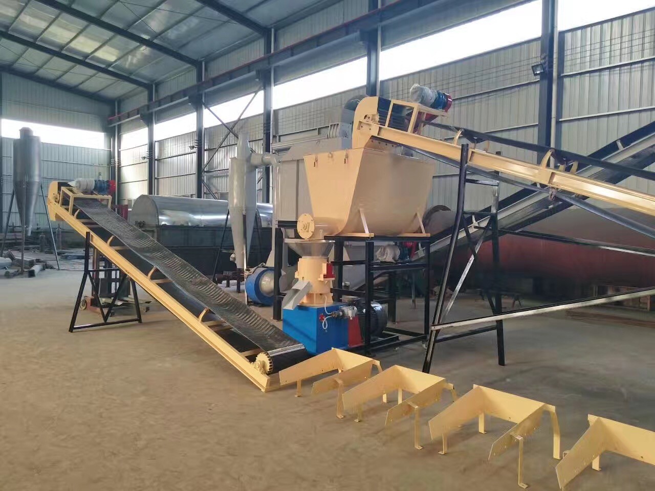3mm cat litter pellet making line SKJ450 flat die pellet line 1000kg per hour with soybean curb residue