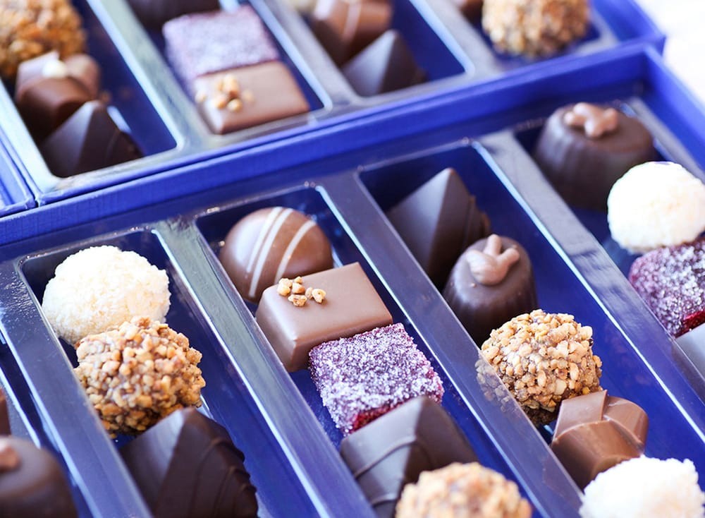Navy Blue Multipurpose Luxury Chocolate Boxes Packaging , Empty Truffle Boxes Customized