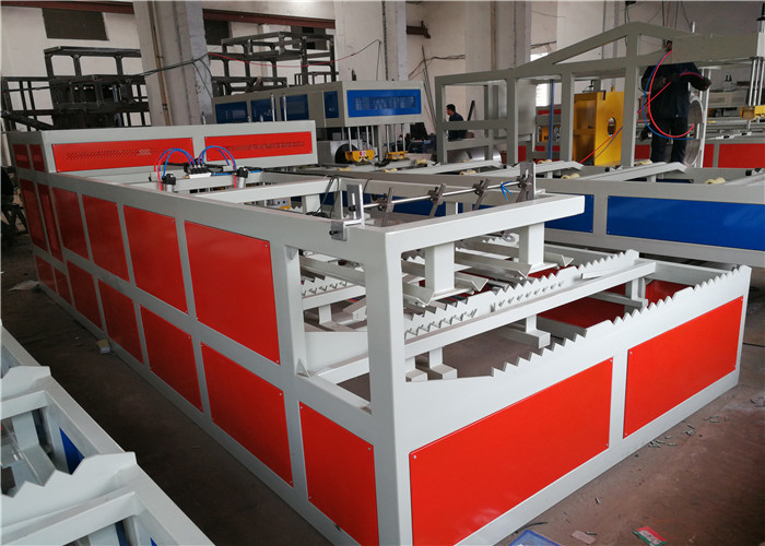Full Automatic Pipe Expander Machine For Pvc Wasted Water / Sewage Pipe