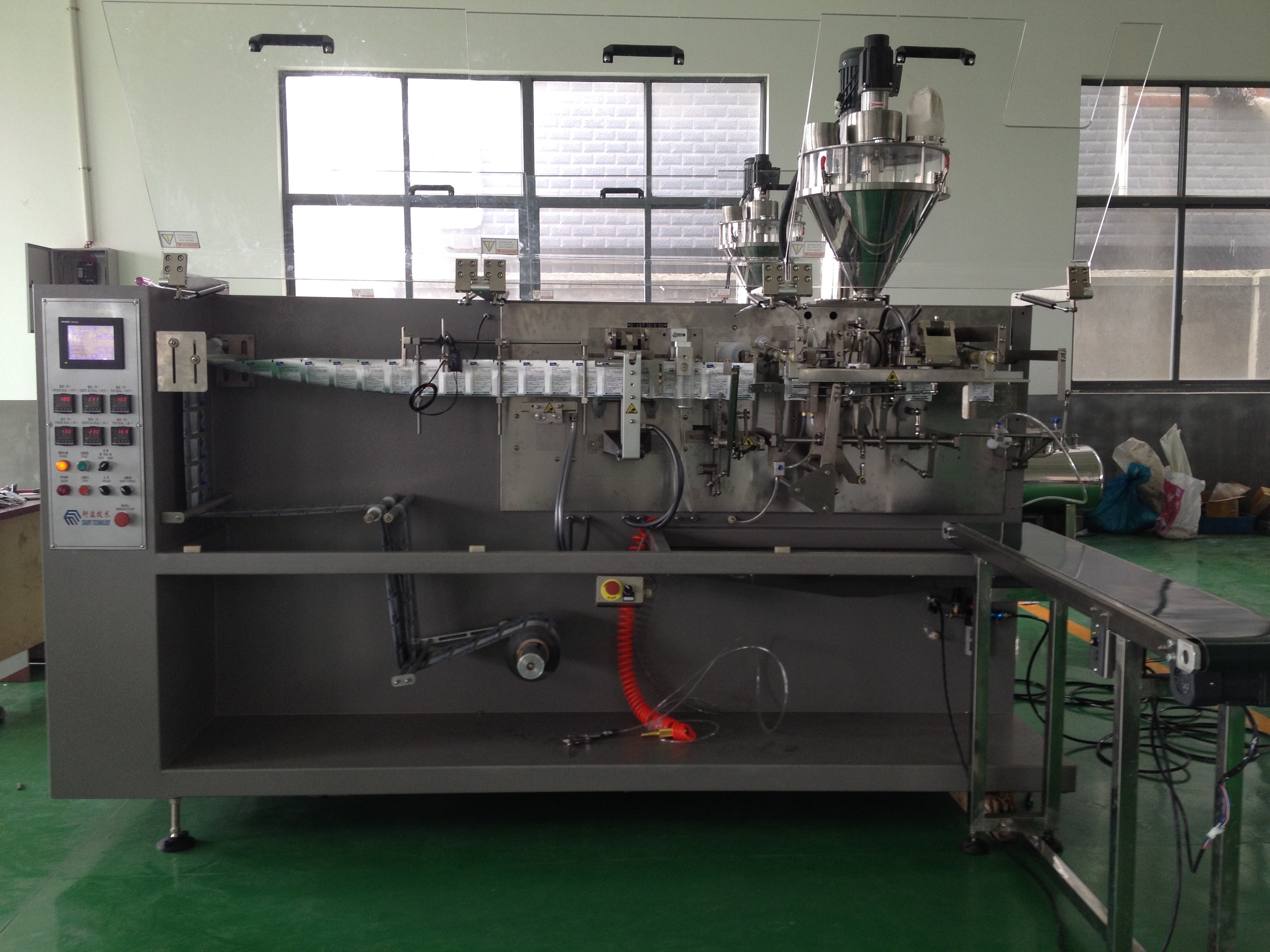 EM130M Bag Sealing And Filling / Bag Making Machine 1500KG Weight