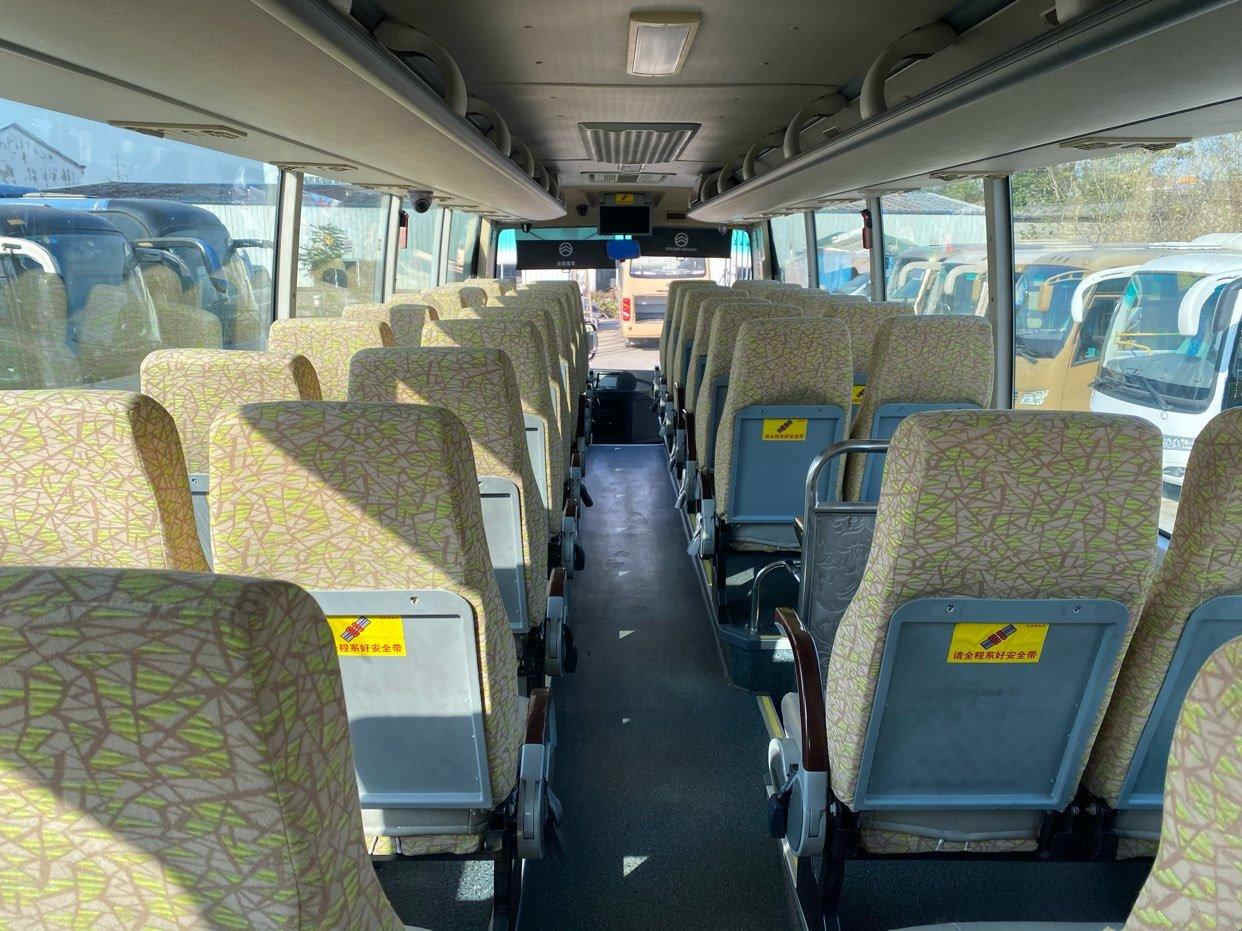Golden Dragon Bus Coach XML6113 Vip Luxury Bus 49 Seats Passenger Bus Seat Cover