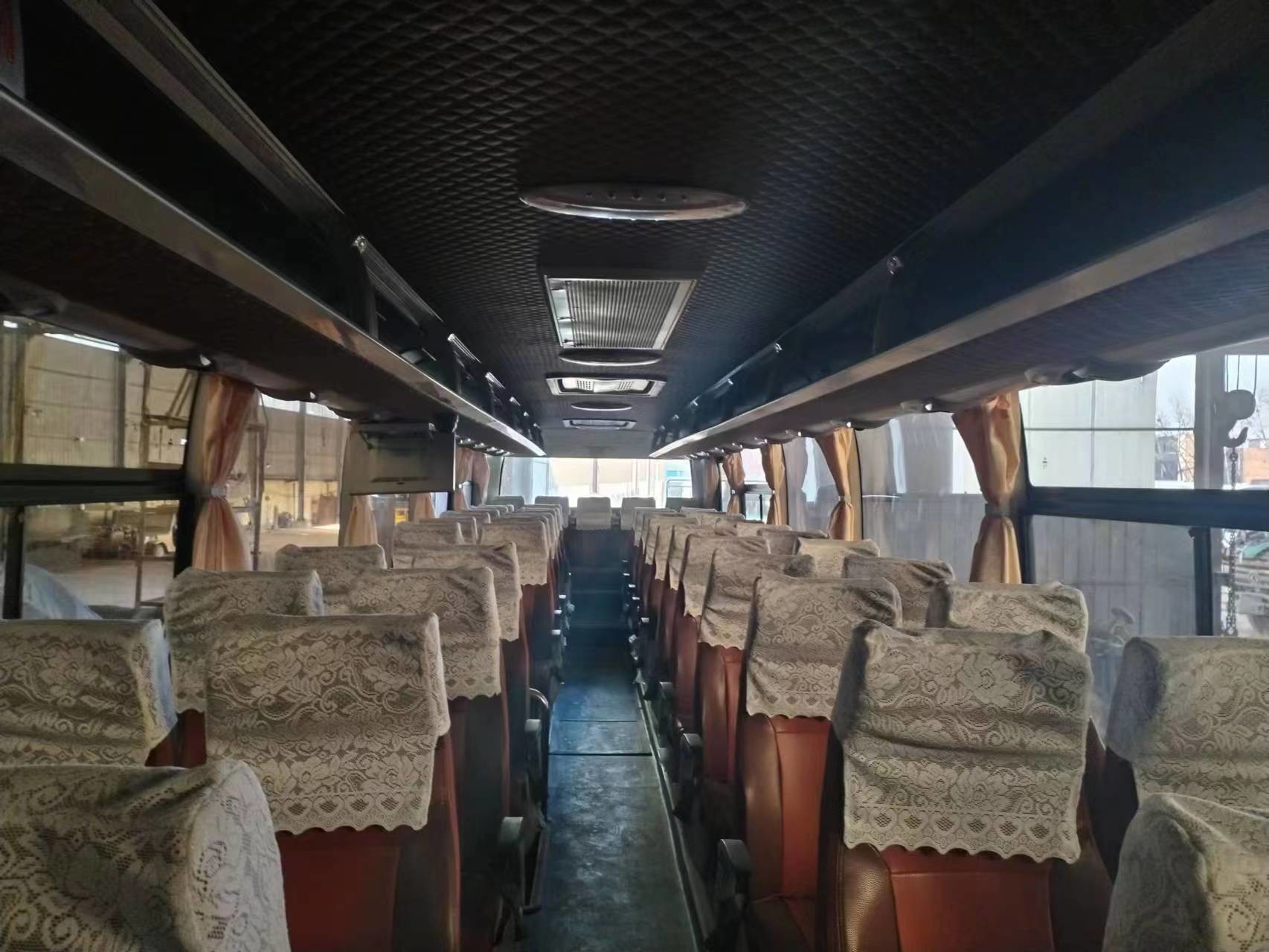 Double Deff Used Yutong Buses ZK6147 Youngtong Weichai Engine 61 Seats Air Bag
