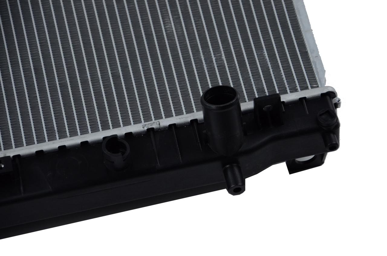 EPICA MT 9017684 26266656 9063703 Aluminum Radiator for Chevrolet 9010530 Auto Parts