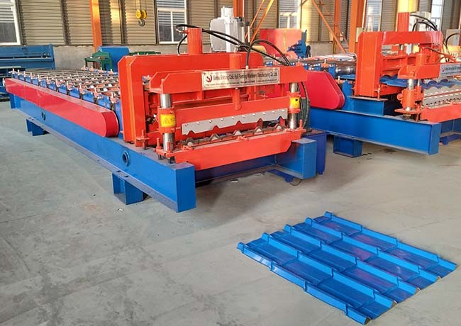 Metal Roof Glazed Tile Roll Forming Machine Speed 3-5 M/Min With Frequency Converter