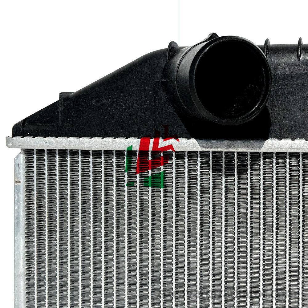 Truck Radiator Accessories For Hino R415 Aluminum Cooling System Truck Water Tank