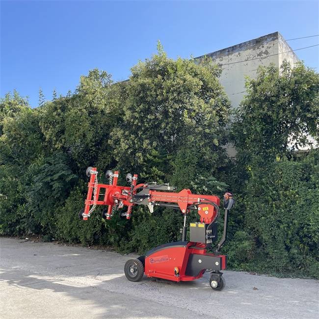 Mobile Hydraulic Vacuum Pump Glass / Sheet Lifter Robot 500kg 3.5m Height