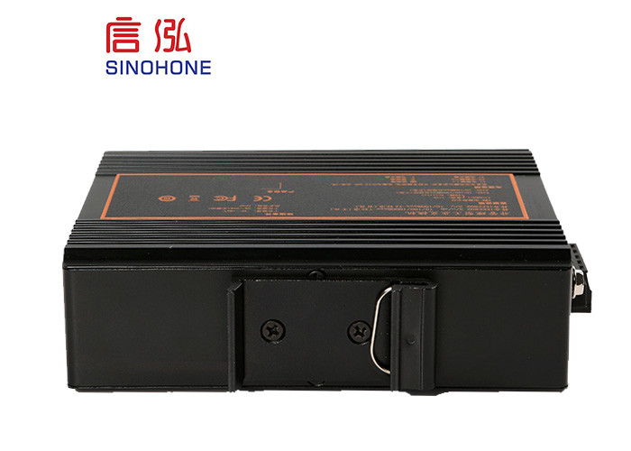 4 RJ45 + 1 SFP Port Fiber Optic Network Switch , Industrial Ethernet Switch
