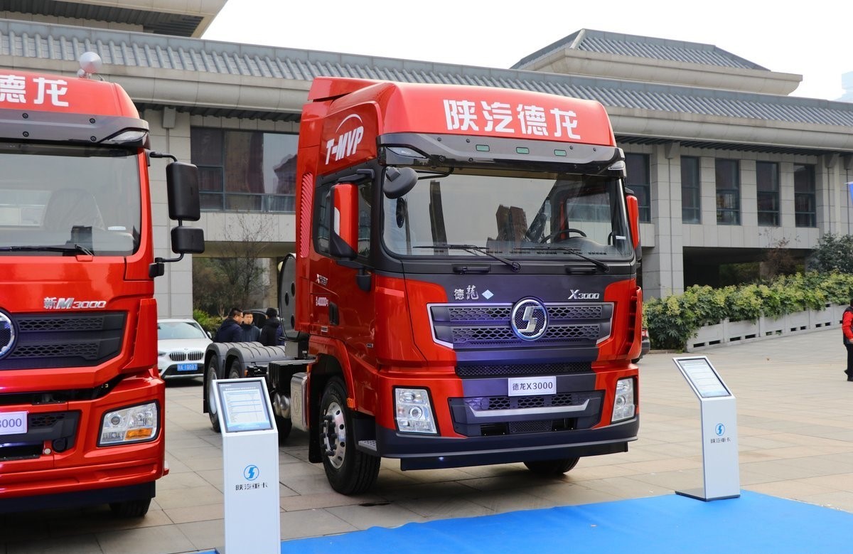 Factory Price New Shacman X3000 6X4 Diesel Prime Mover Towing Tractor Trucks