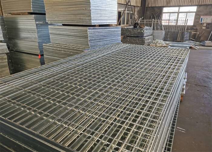 Port Unloading Thickened Platform Steel Grating Hot Dip Galvanized SGS Approved