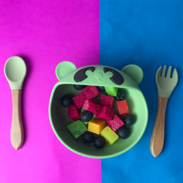 ODM Silicone Baby Tray Bear Shape Feeding Suction Bowl And Spoon Microwave Safe