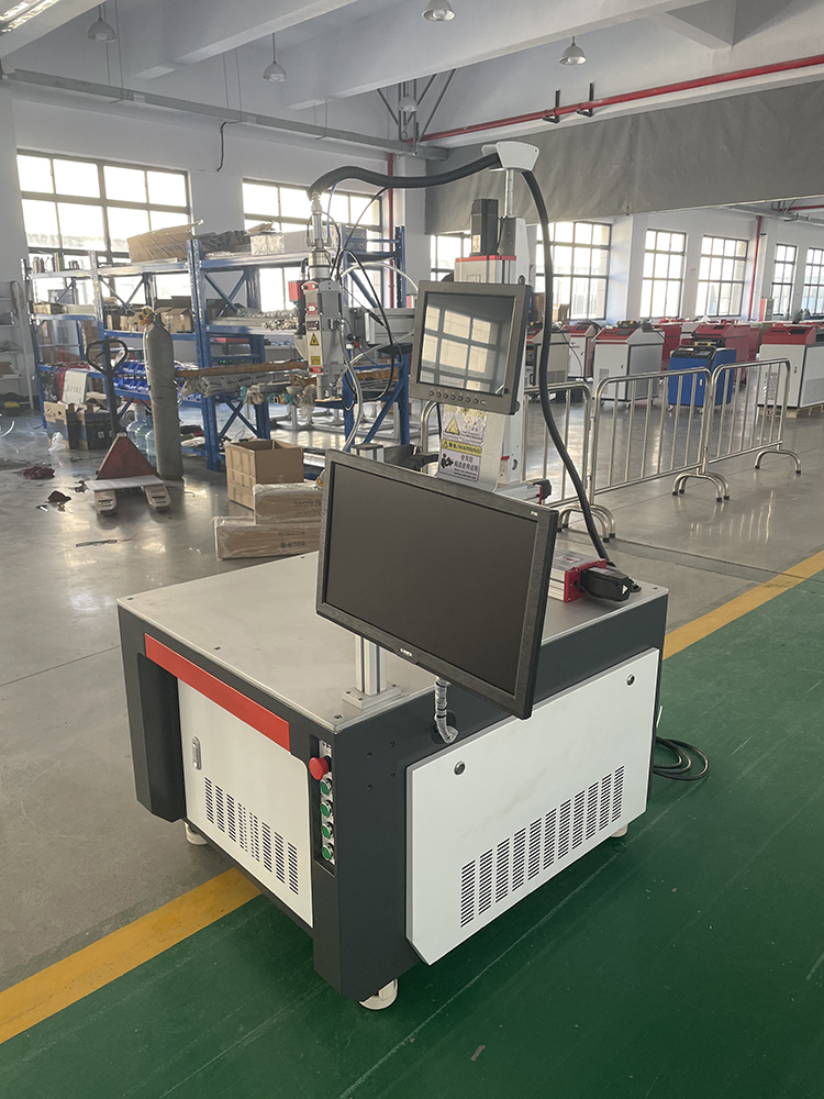 Automatic Fiber Laser Welding Machine with Cypcut Control System and 50Hz-5KHz