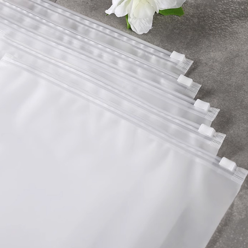 Eco Friendly Printing Plastic Zip Lock Packaging Bags for Clothes 0.08mm Custom Dusty