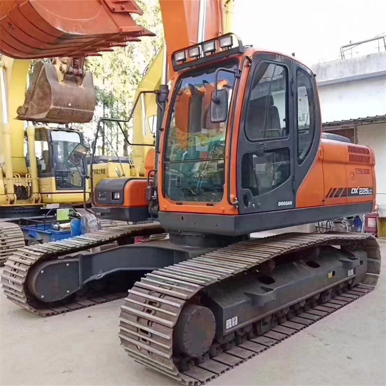 115KW Low Working Hours Guaranteed 2020 Used Doosan DX225 DX225LC Crawler Excavator