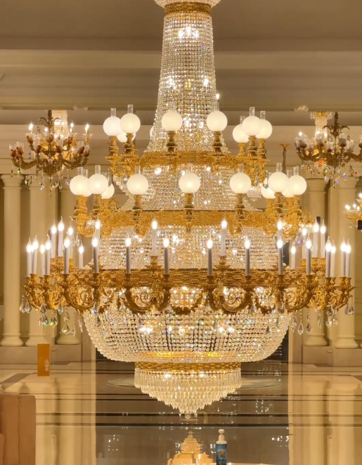 Customized Contemporary Extra Large Chandeliers With High End Crystal Pendants
