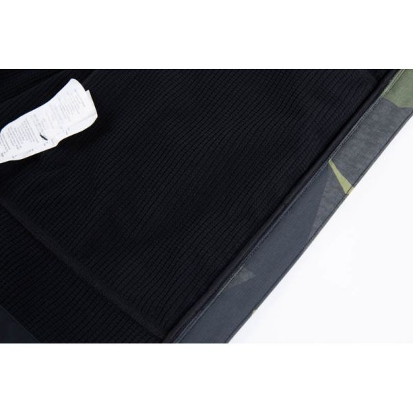 Men's Wind-Resistant Camouflage Hunting Jacket with Thermal Knit Lining and Geometric Camo Print