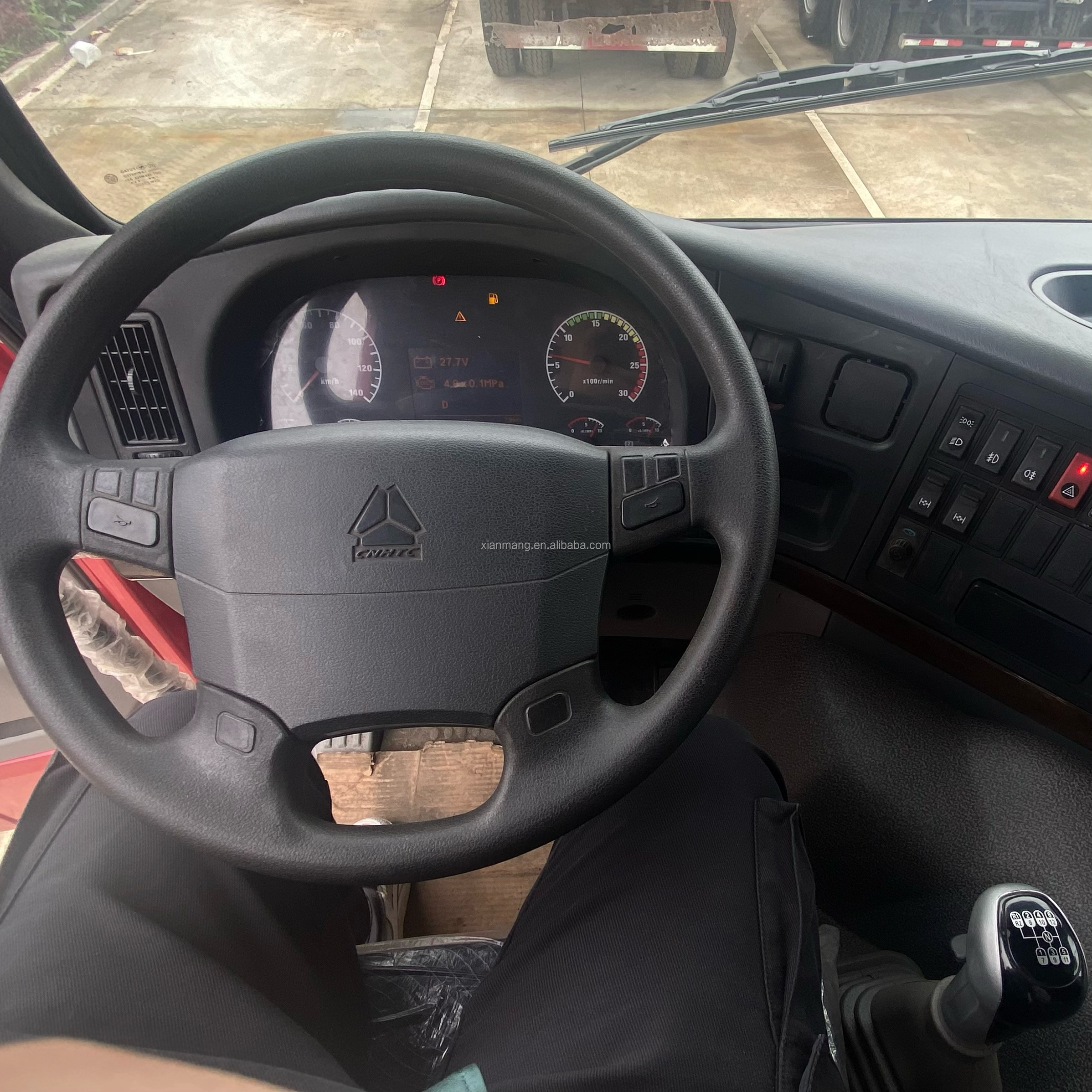 Sinotruk 6X4 371HP 30 Ton 20 Cubic Meter Dump Truck for Heavy Truck Segement in Africa