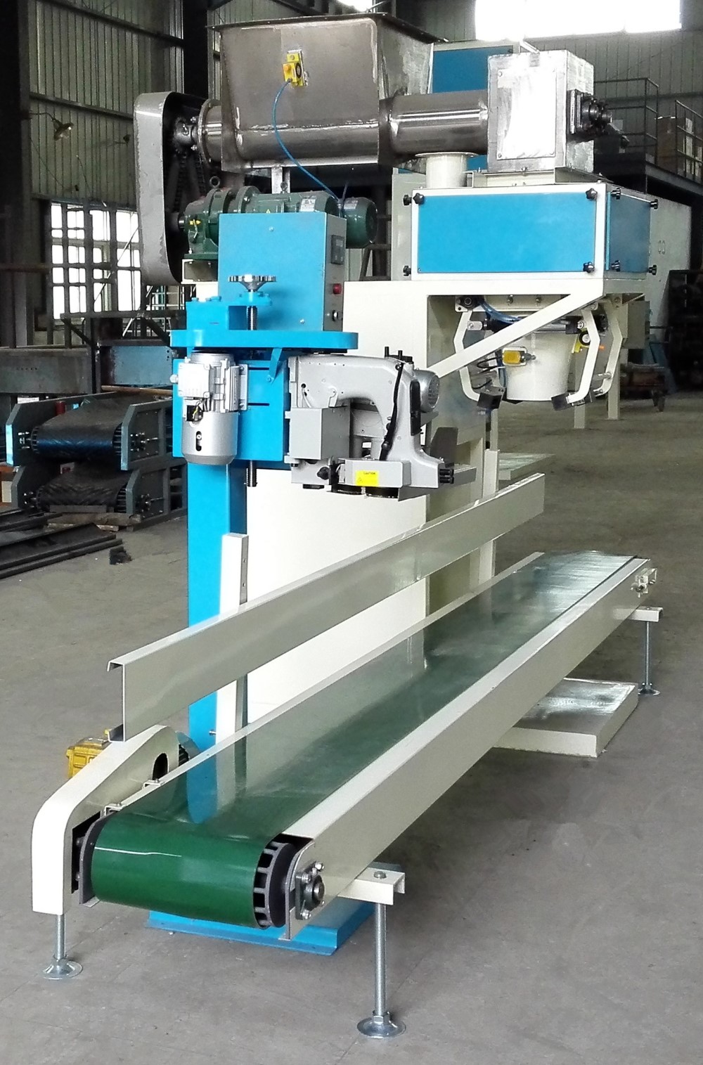 Automatic wheat flour packing machine for kraft paper bag