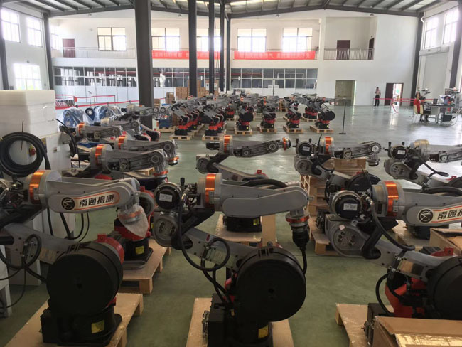 Payload 10kg Industrial Welding Robots 0.03mm Repeatability Laser Tracking Sensor