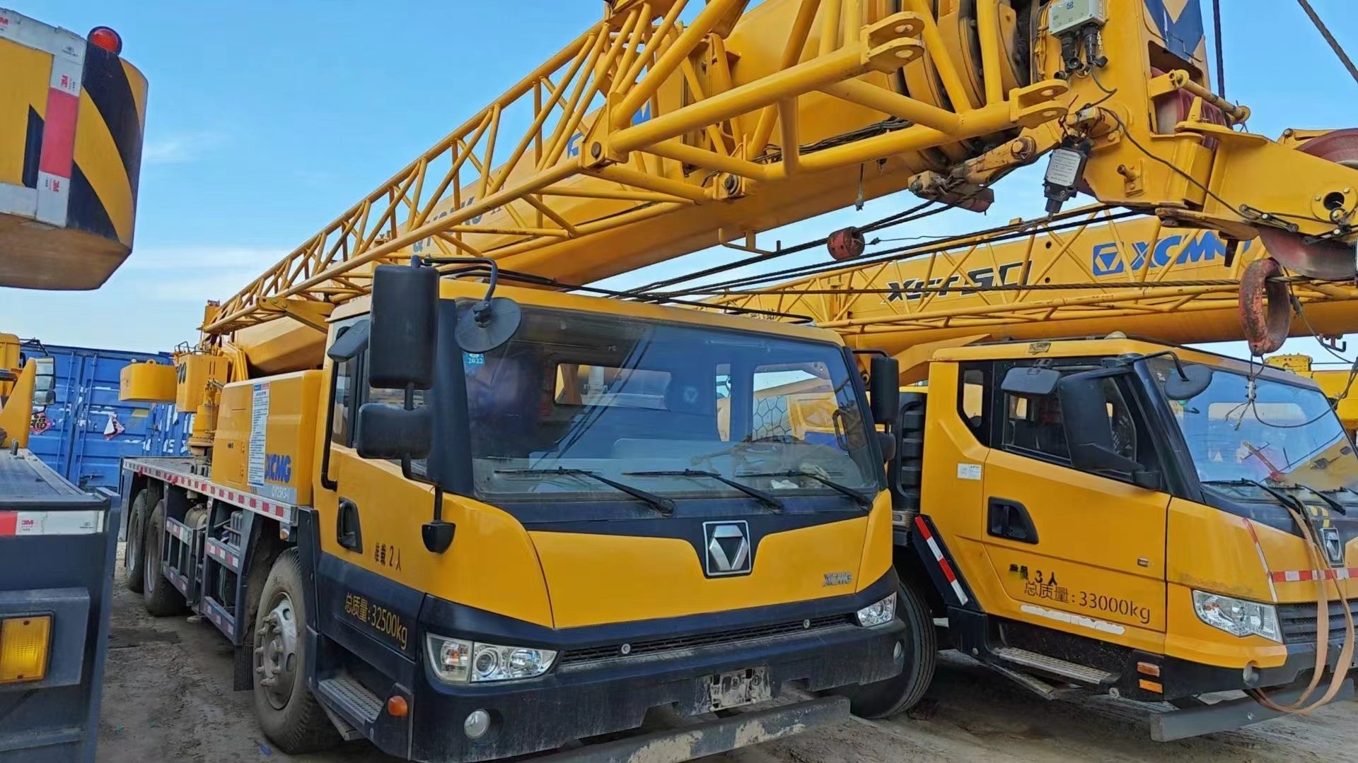 XCMG Zoomlion Truck Mounted Crane Power Diesel Concrete Pump Truck 220kw Engine Total Length 16600mm