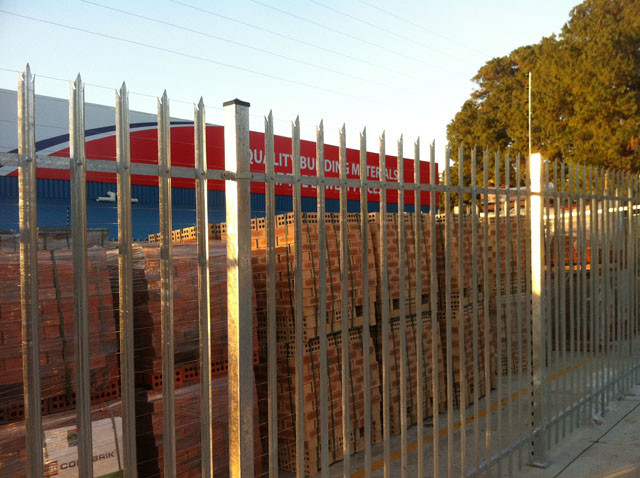 ISO9001 Steel Rustproof 7 Ft High Privacy Fence For Security