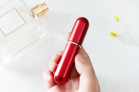 Quality Portable Travel Perfume Atomiser 5ml 10ml Promotion Gift OEM Custom Color for sale
