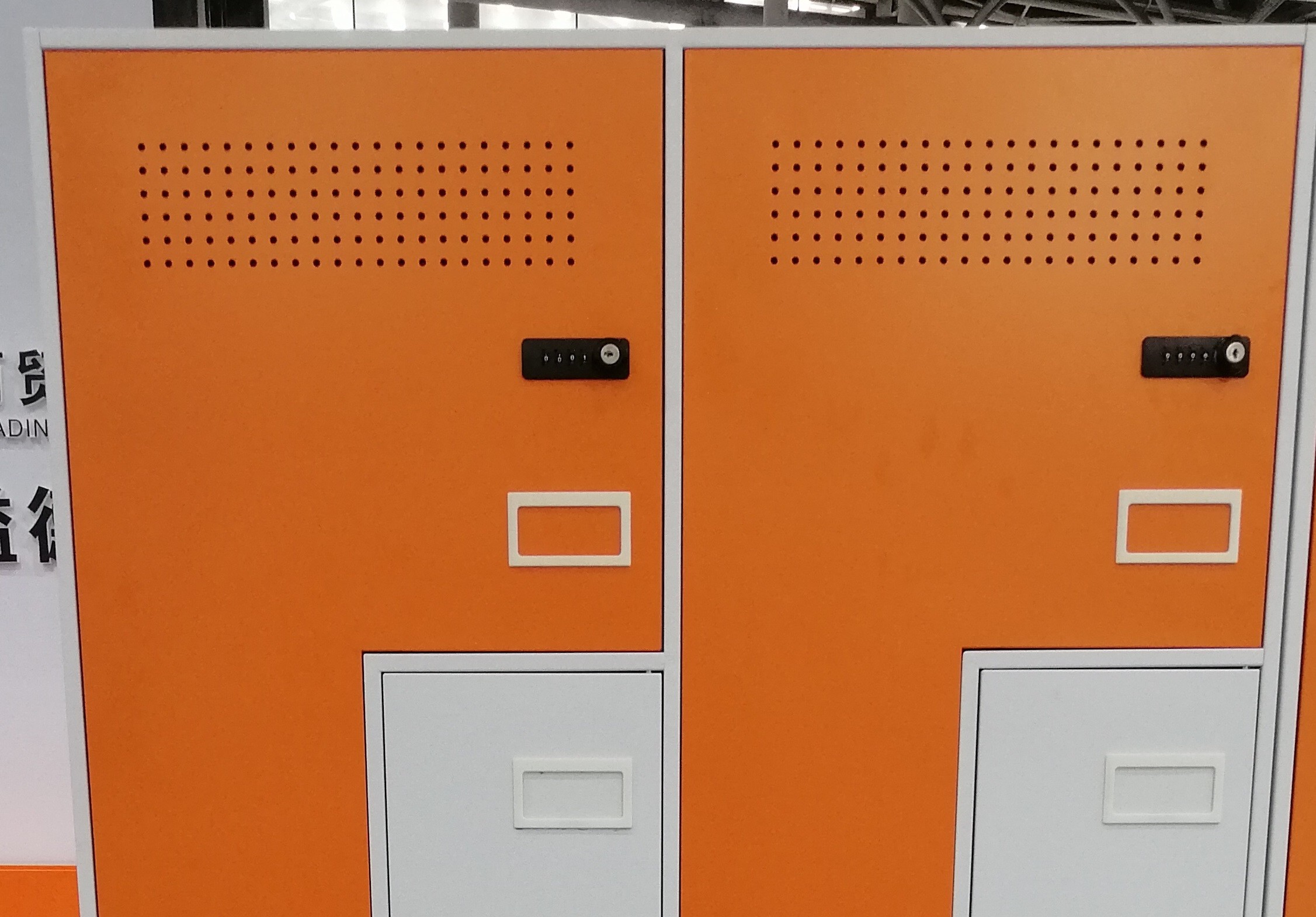 Powder Coating L Shape Two Tone 4 Door Steel Lockers For Office School