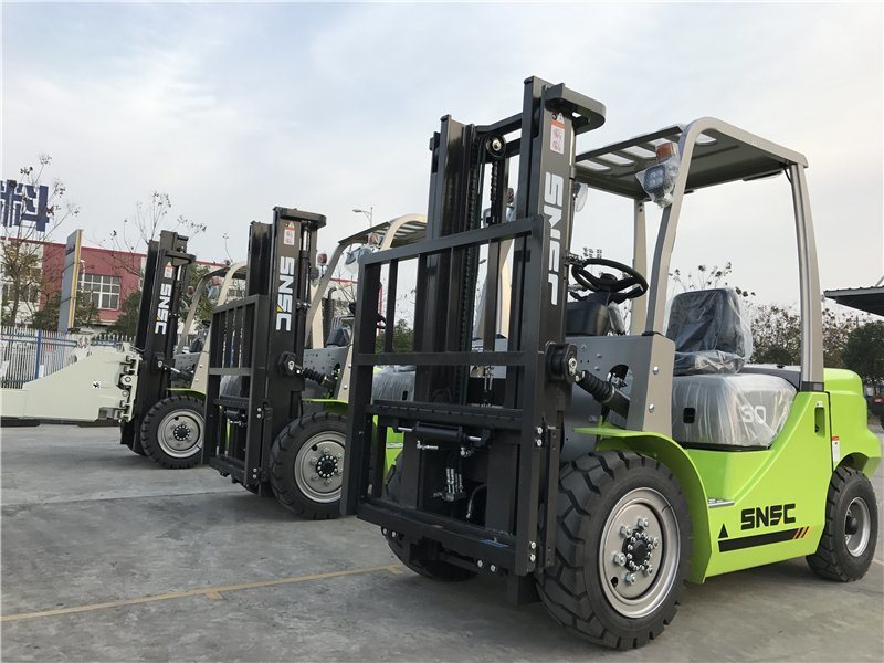 Brick Diesel Forklift with Block Clamp Attachment