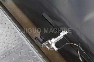 JIGUO ZWC-1700-2 High Speed Roll To Sheet Paper Cutting Machine Automatic