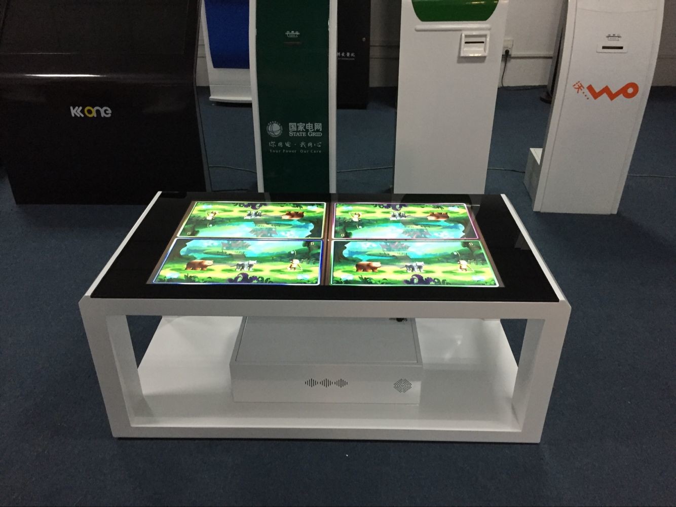 Multi Touch Conferenace 42 Inch 55 Inch Interactive Touch Table